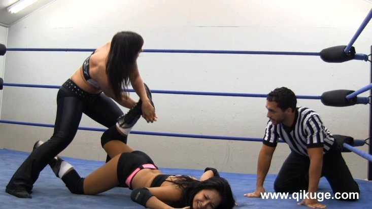 Alexxis_Neveah_&amp;_Su_Yung_vs_Sara_Del_Rey.wmv_20150517_115814.031.jpg